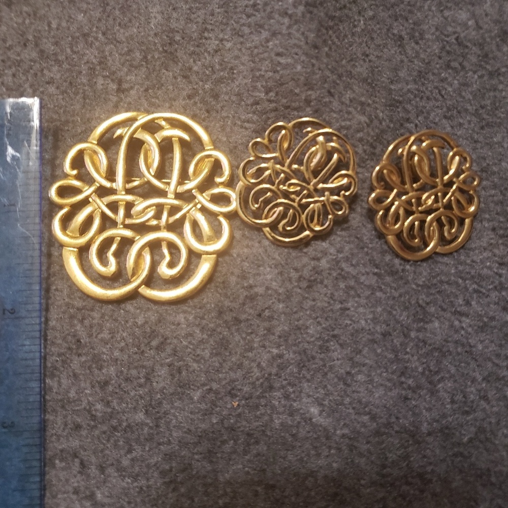 Set earrings, broach/pendant costume